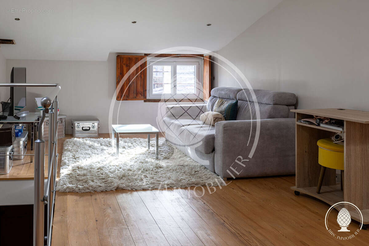 A vendre : Appartement Belles Prestations hyper centre de la Rochelle - photo 11