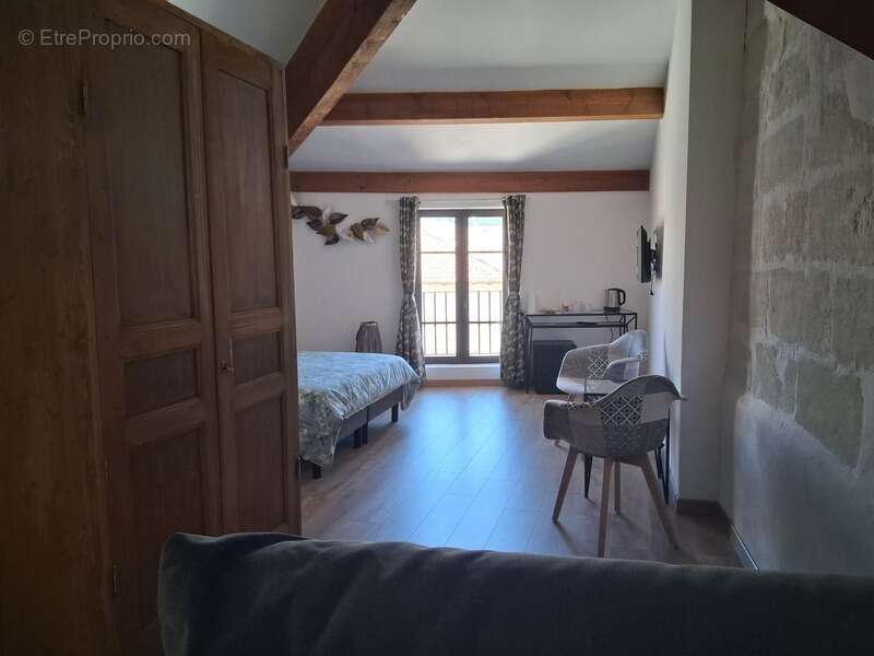 Maison à DOMAZAN