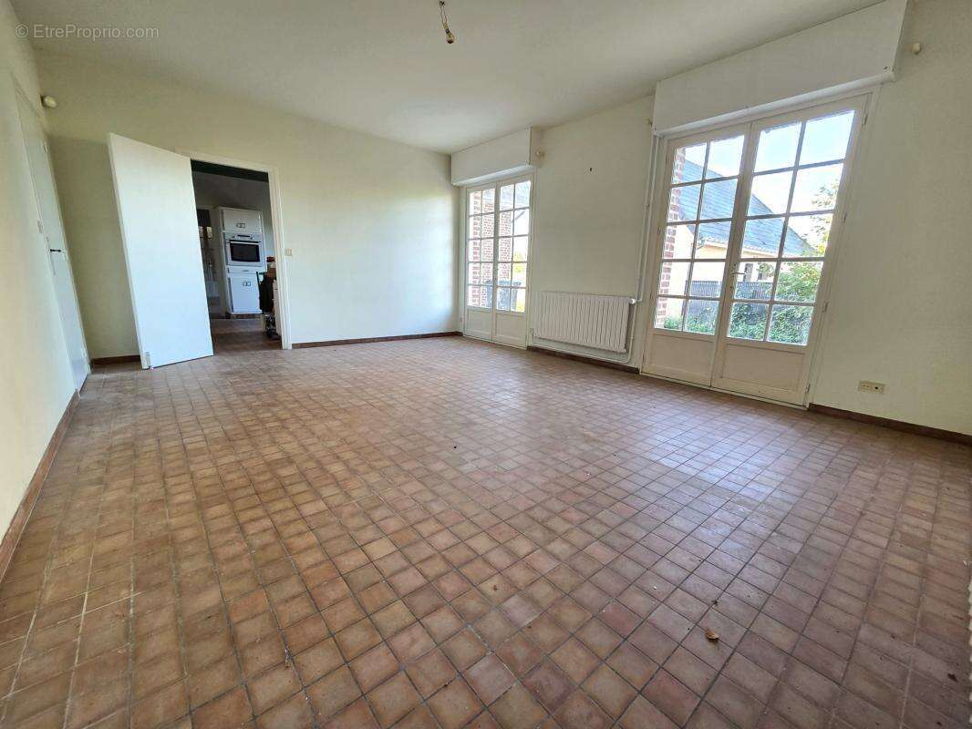 Maison à FONTAINE-NOTRE-DAME