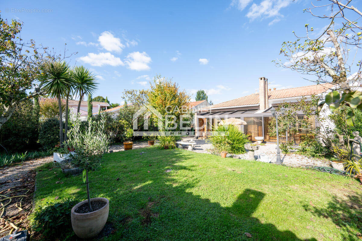 Maison à LE BOUSCAT