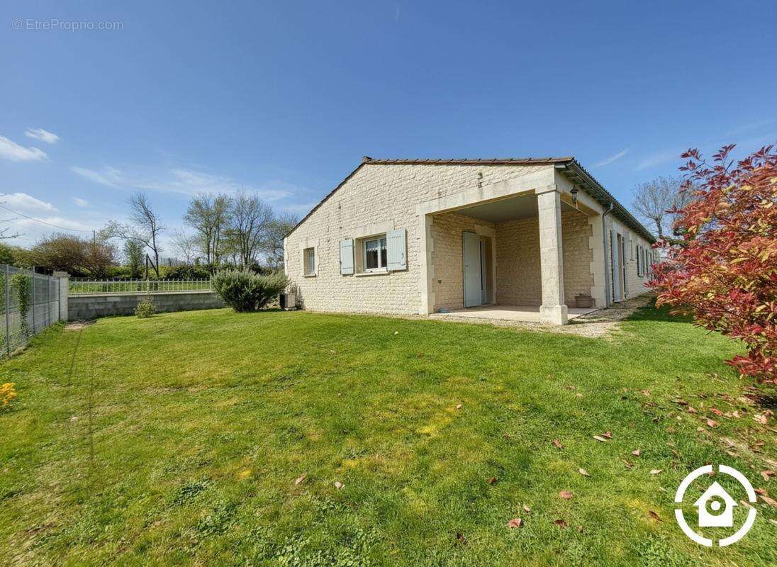 Maison plain-pied - 3 chambres - jardin clos & double garage - v - photo 18