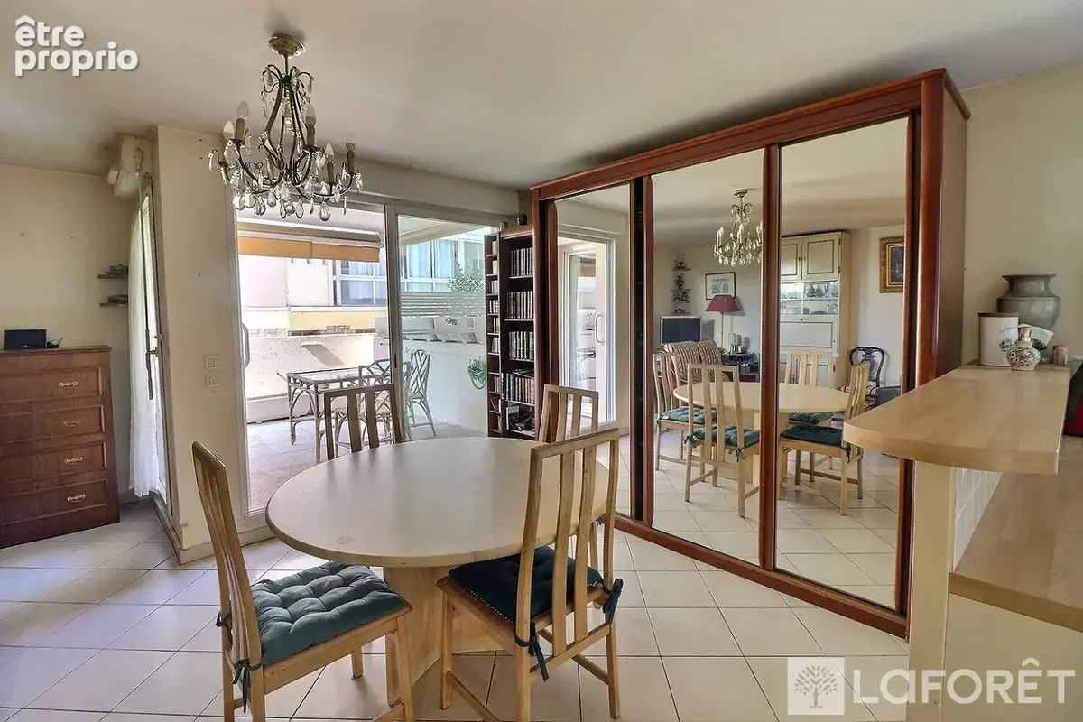 Appartement Hyères 3 pièces - Garage- Terrasse - photo 4