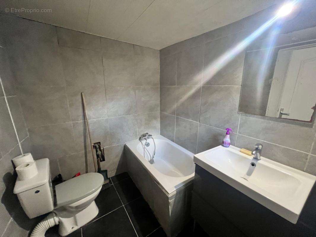 Appartement à MARSEILLE-15E