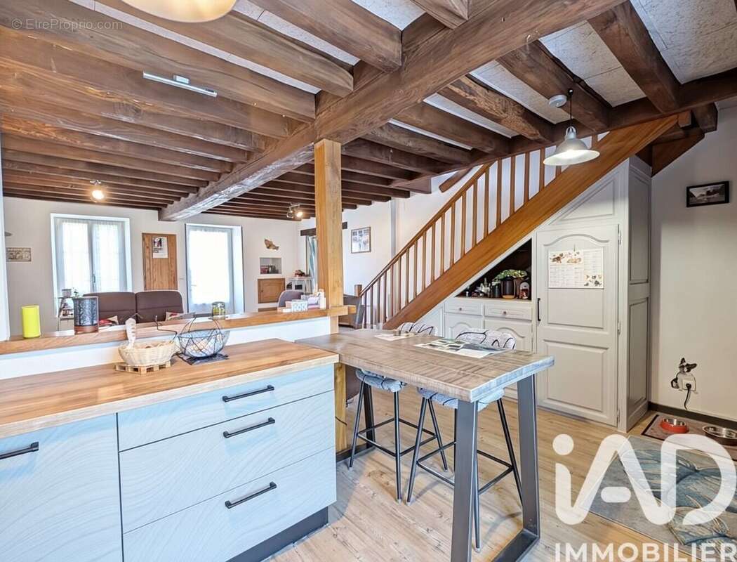 Maison 185 m² à Pouligny-Notre-Dame  - photo 6