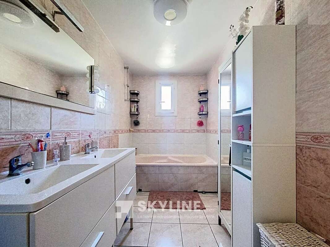Maison à MARSEILLE-4E