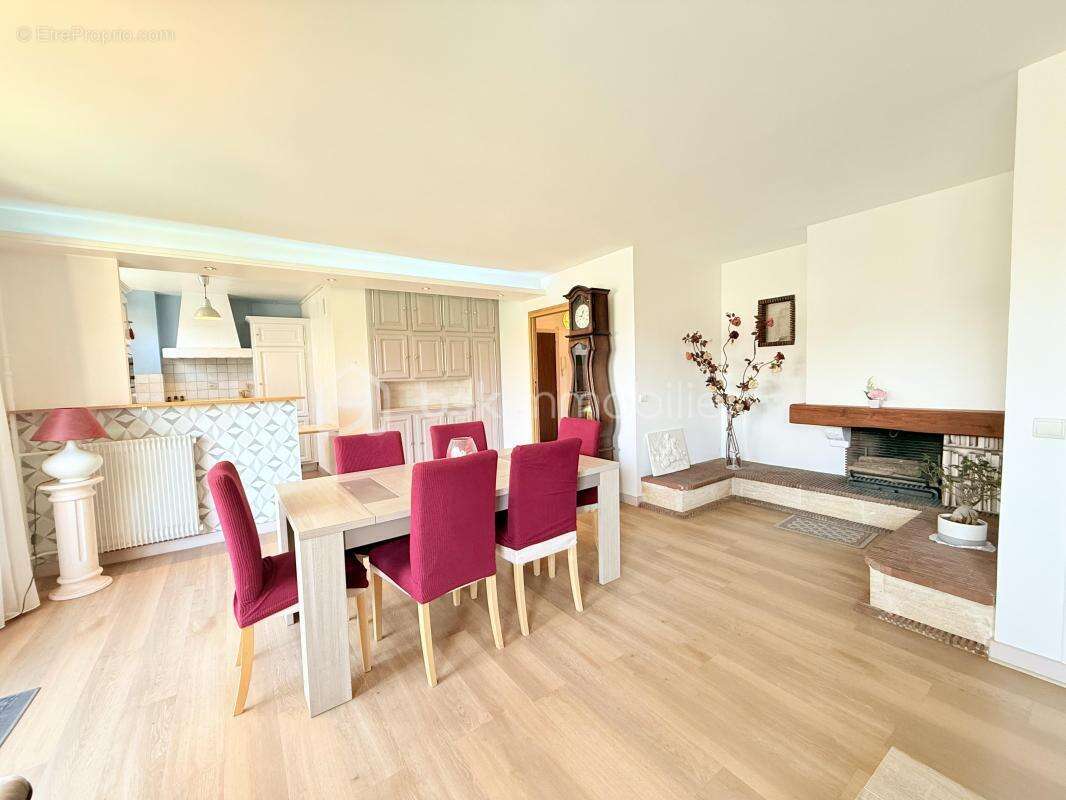 Appartement à NEUILLY-PLAISANCE