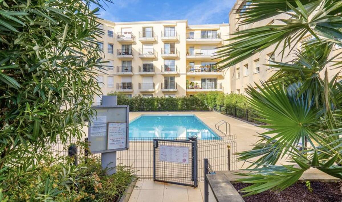 Appartement à BORDEAUX