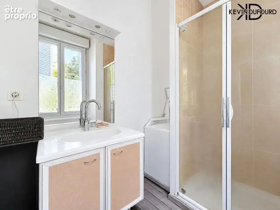 Maison 6 pièces 90 m² à vendre à Vals-Les-Bains (07600) - photo 6