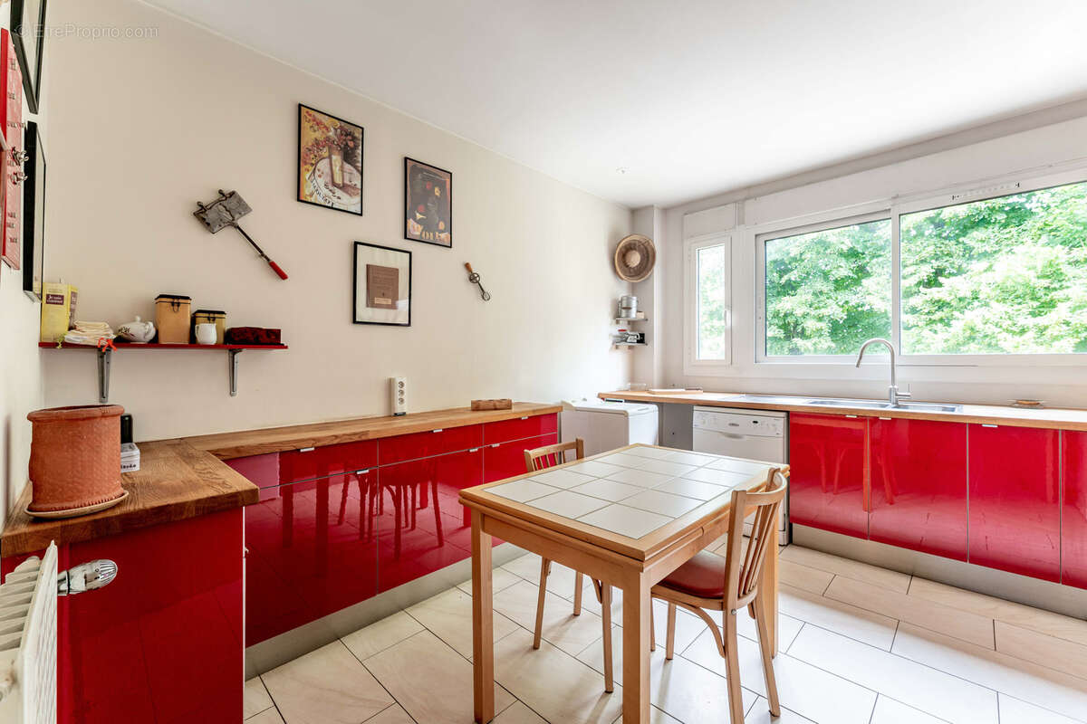 Appartement à TASSIN-LA-DEMI-LUNE