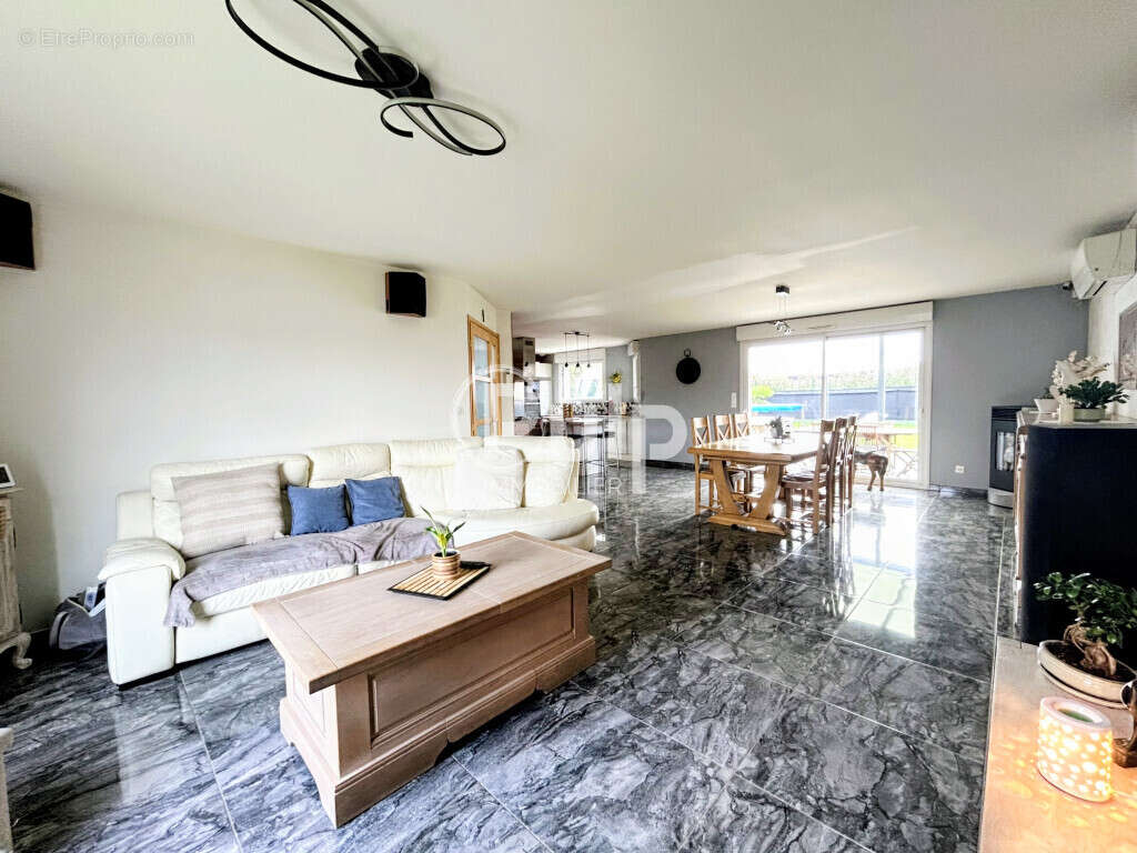 Maison à VAUDRICOURT