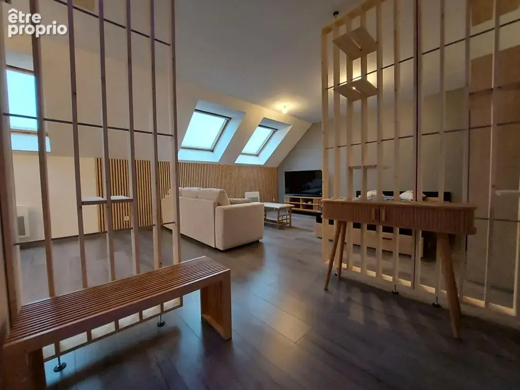 À saisir : Appartement type loft vendu meublé avec place de parking couverte et sécurisé - photo 6