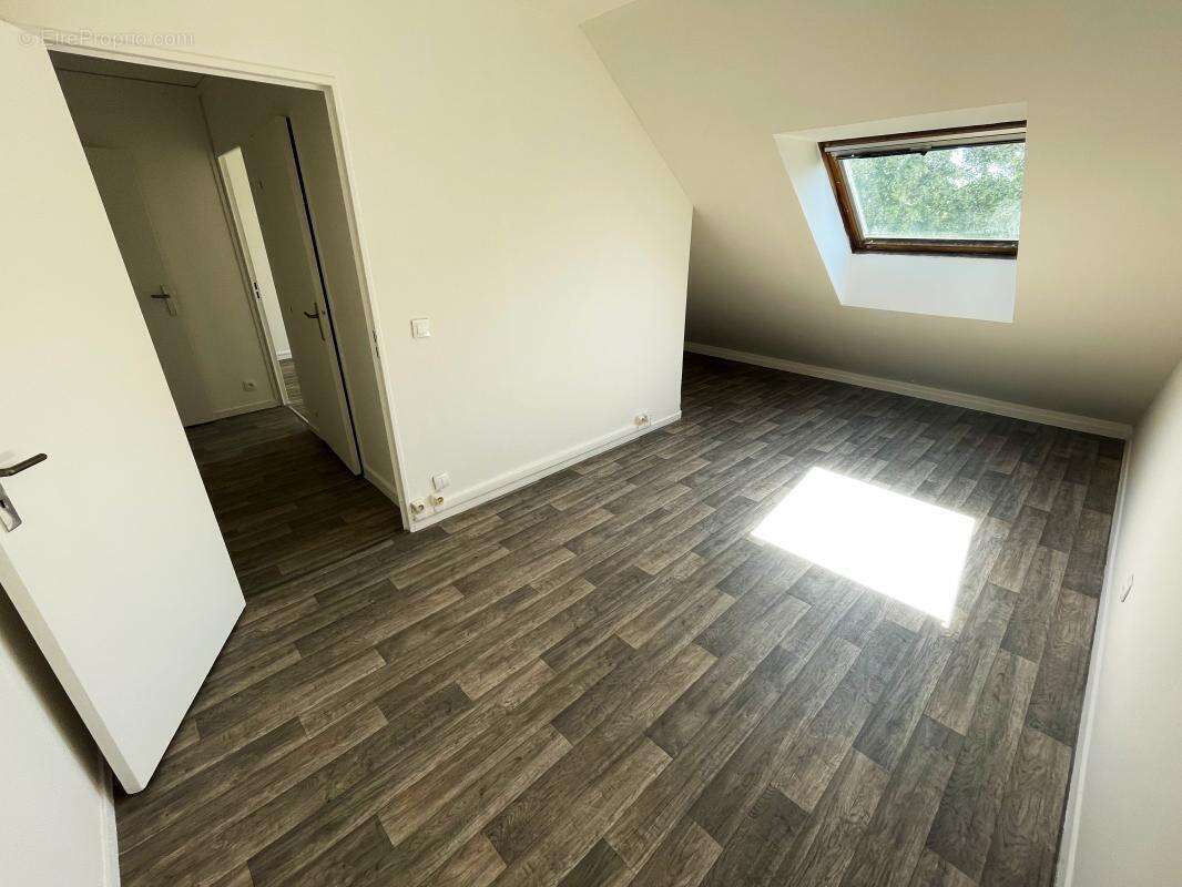 Appartement à TORCY