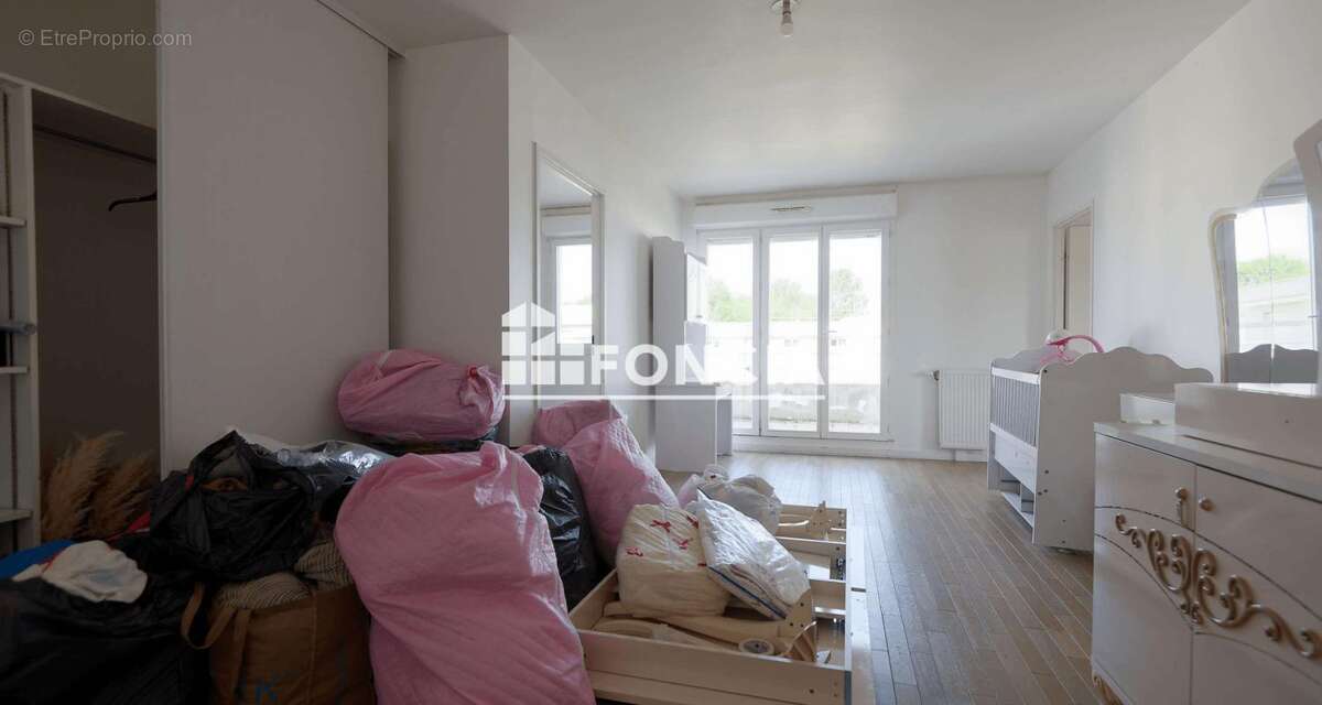 Appartement à CORBEIL-ESSONNES