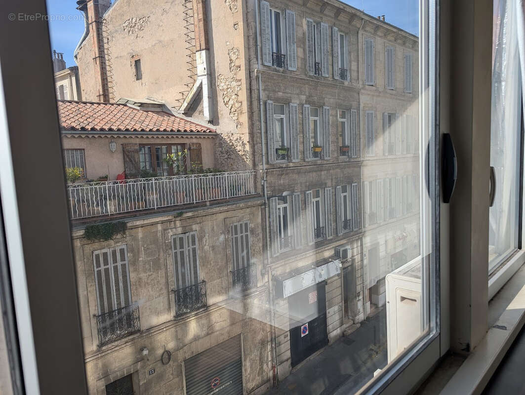 Commerce à MARSEILLE-6E