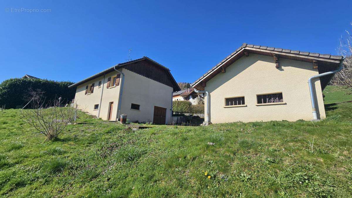 Maison à ALBENS