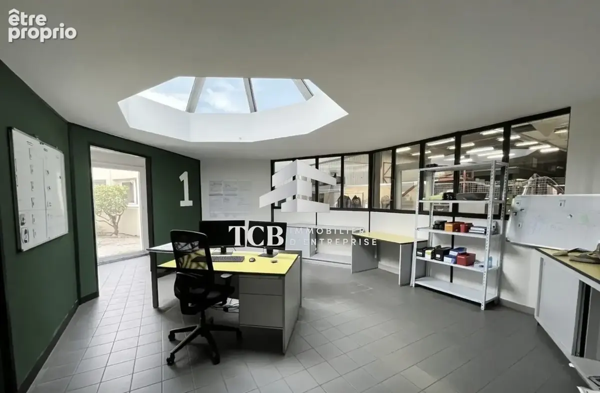 Commerce 1 850 m² à vendre à Orvault (44700) - photo 3