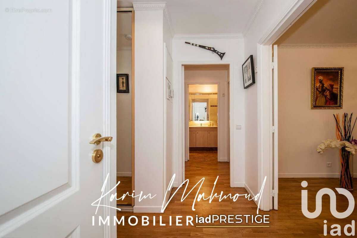 Appartement 76 m² à Paris-15e  - photo 4