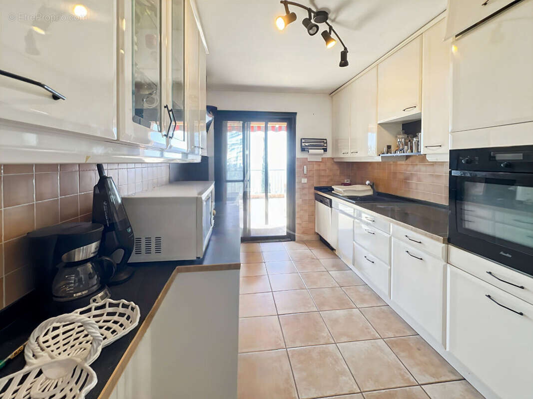 RARE ! Magnifique appartement-villa , VUE MER PANORAMIQUE THEOULE ! - photo 11