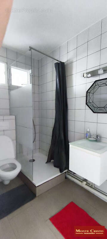 Appartement à FONTENAY-LE-FLEURY