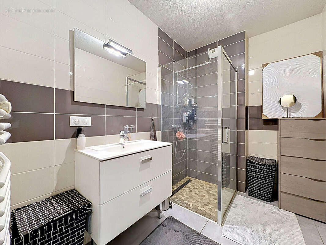 Appartement à AMANCY