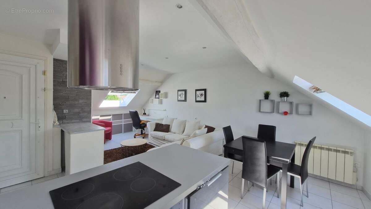 Appartement à ARPAJON