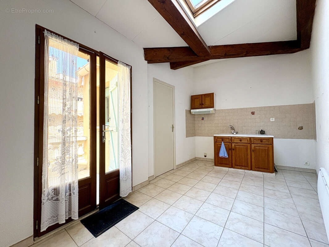 Maison à NEBIAN