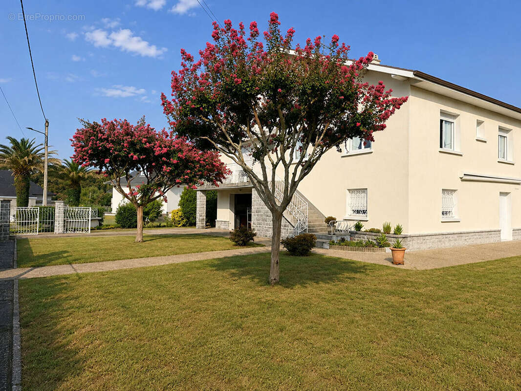 Maison 6 pièces 138 m2 - photo 2