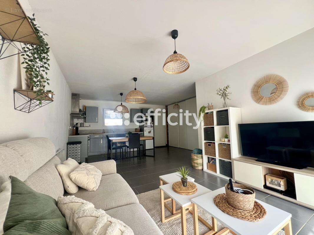 Maison à SAINTE-HELENE