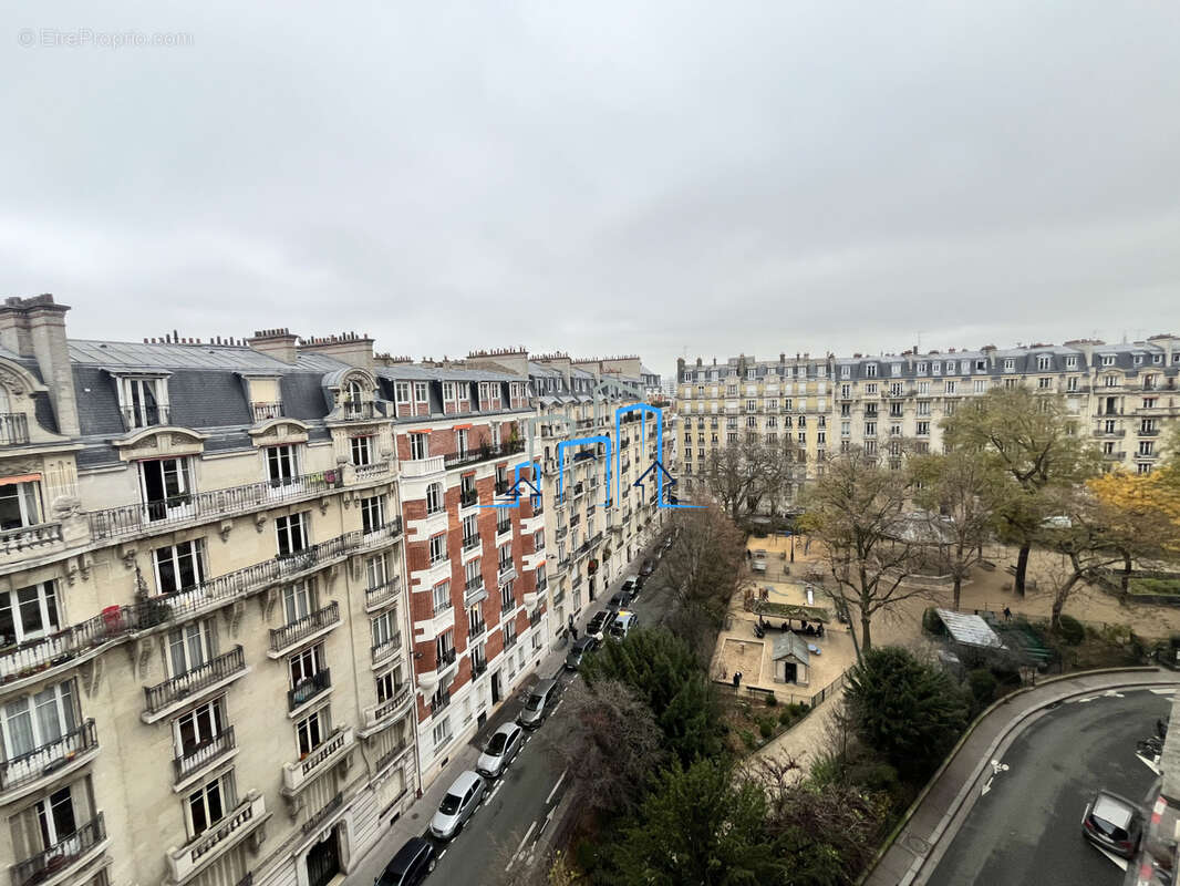 Appartement à PARIS-18E