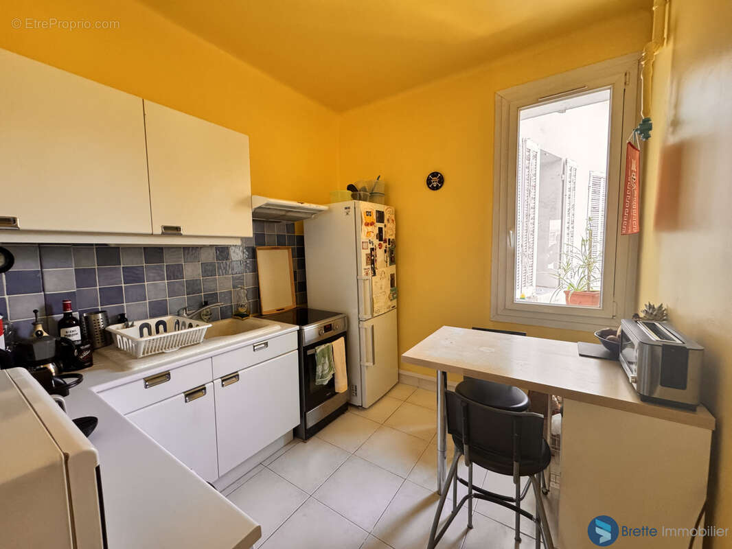 Toulon saint roch - appartement t2 avec balcon et cave - photo 3
