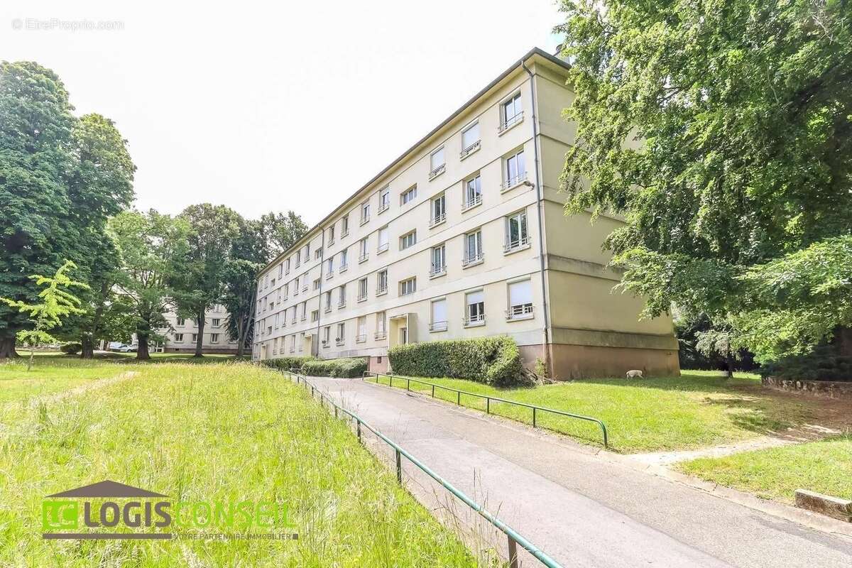 Appartement à CHATENAY-MALABRY