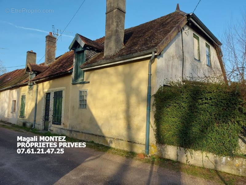 Maison à CHAOURCE