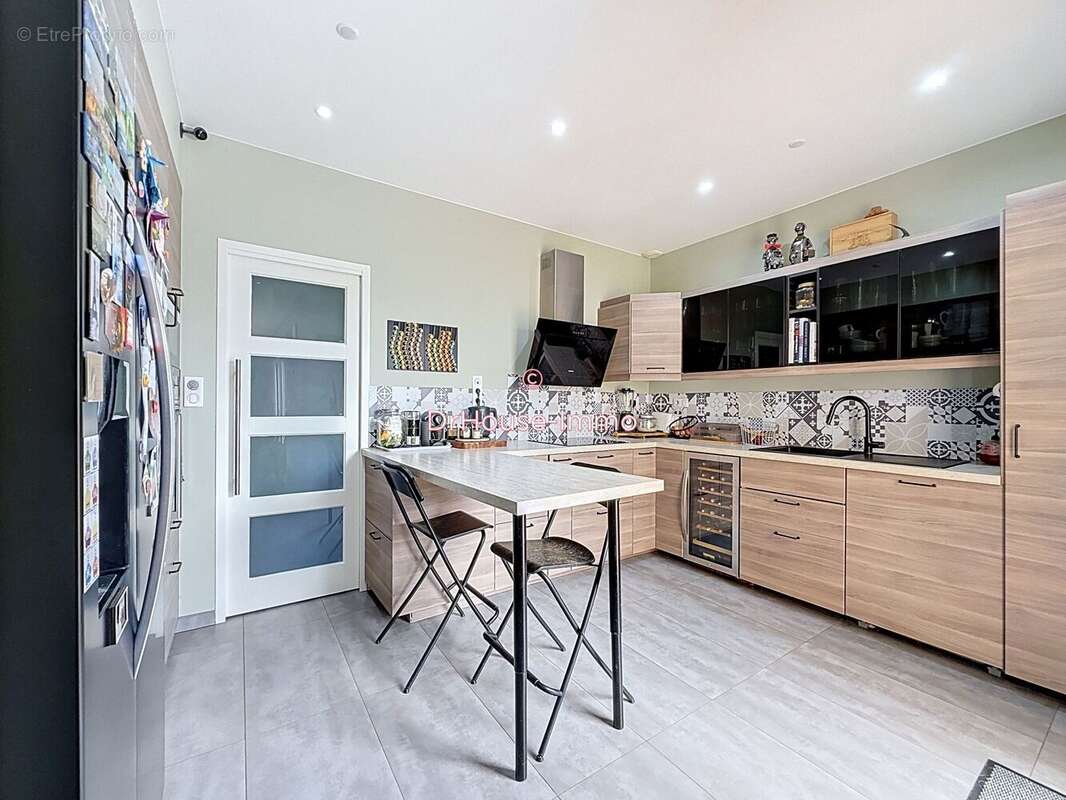 Maison 141 m² à Montpon-Menesterol  - photo 7
