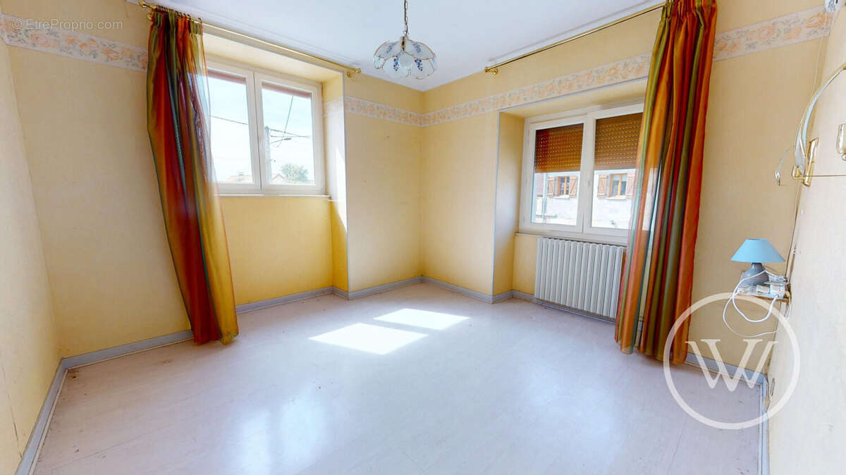 Appartement à RUREY