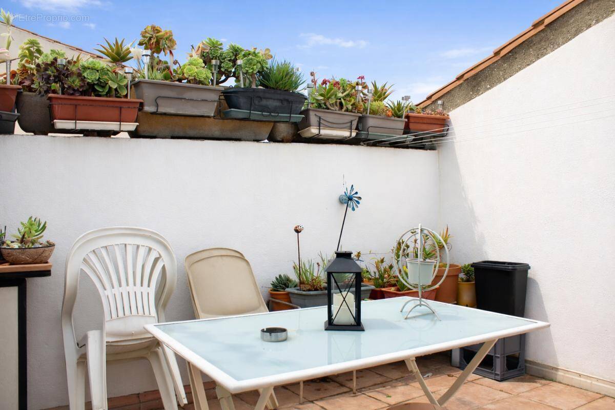 Appartement à LEZIGNAN-CORBIERES