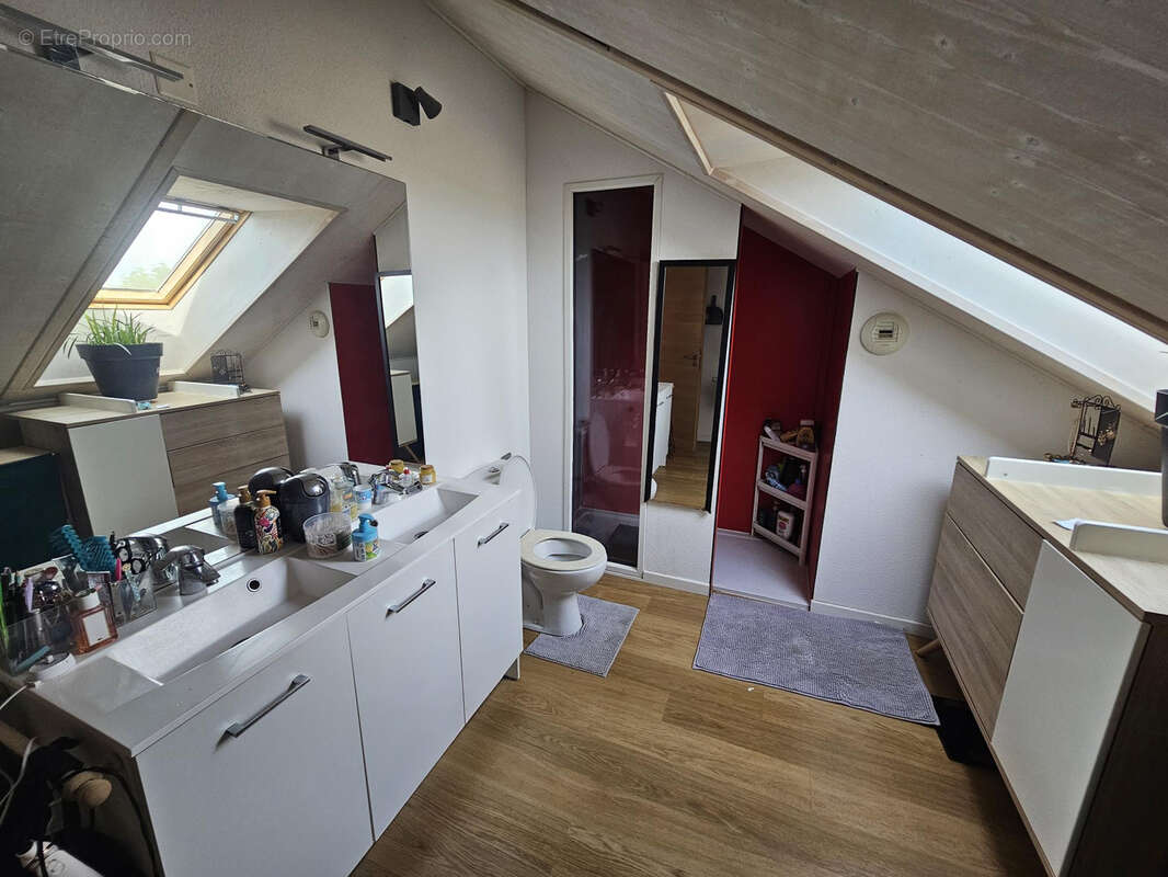 Maison mitoyenne à Etalans - photo 12