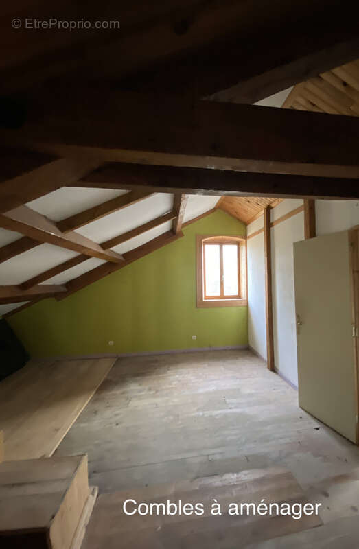 Appartement à SAINT-REGIS-DU-COIN