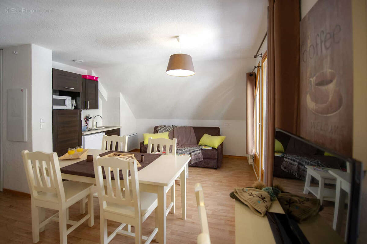 Appartement à BESSE-ET-SAINT-ANASTAISE