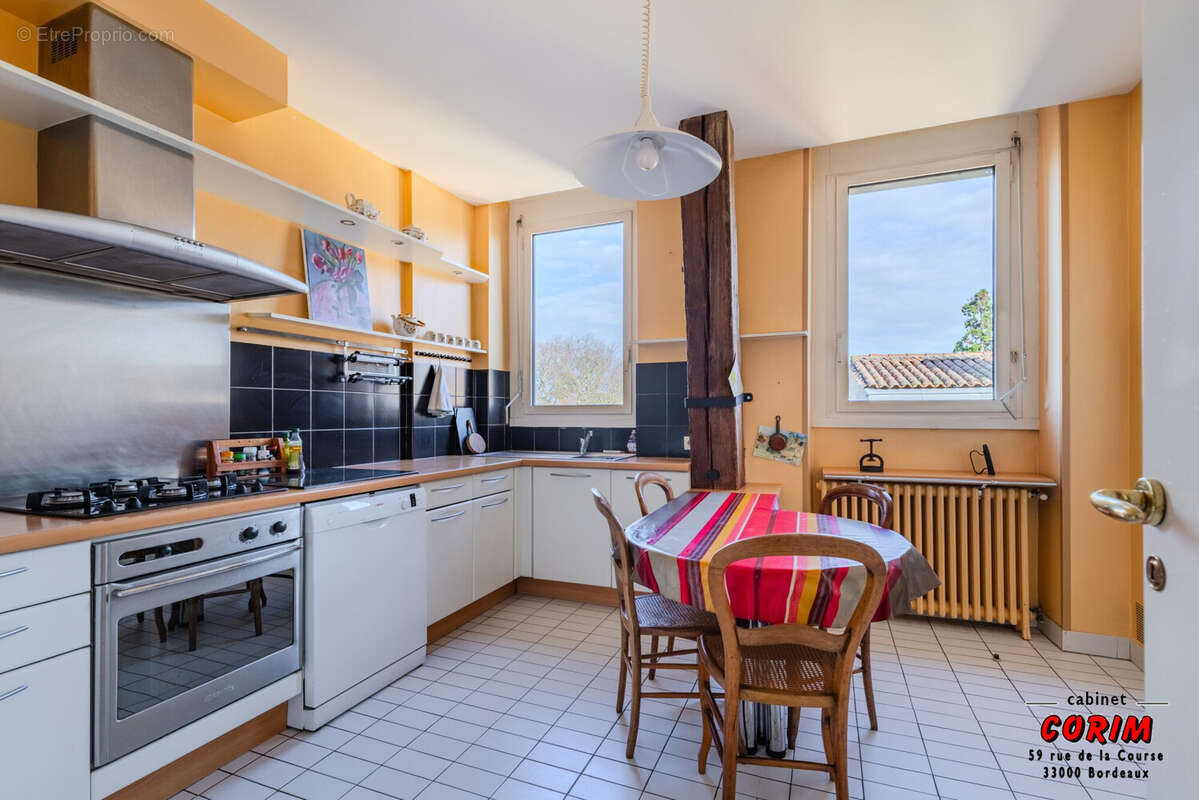 Appartement à BORDEAUX