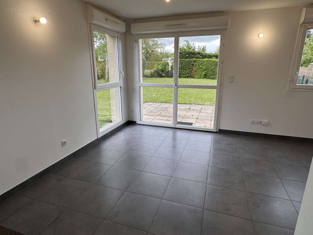 Appartement à SAVEUSE