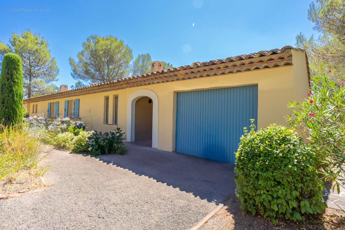 Maison à LA MOTTE
