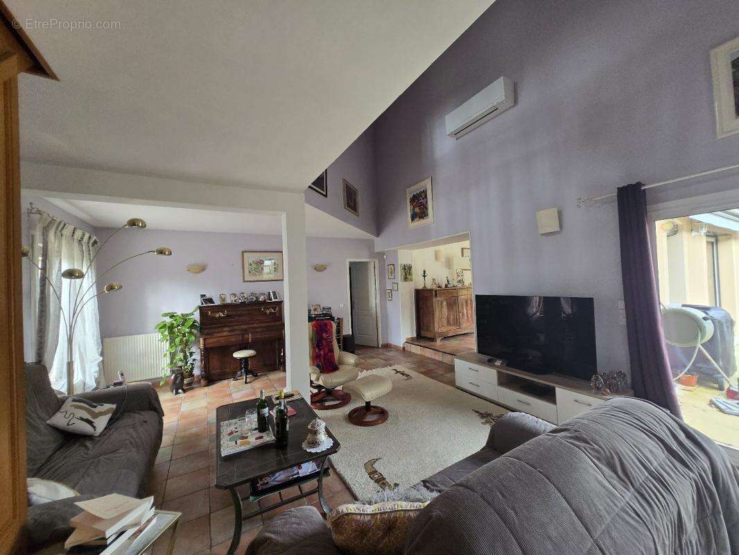 Maison à COULOUNIEIX-CHAMIERS