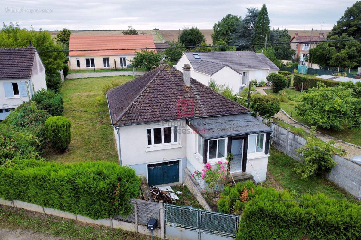 Maison à MAINTENON