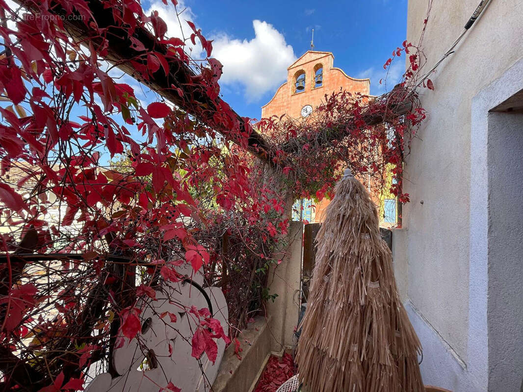 Maison à LE CASTELLET