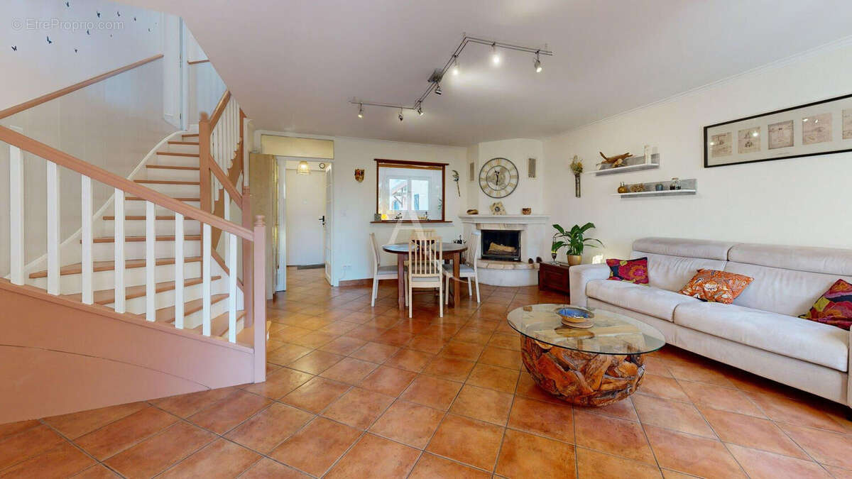 Maison à VAUREAL