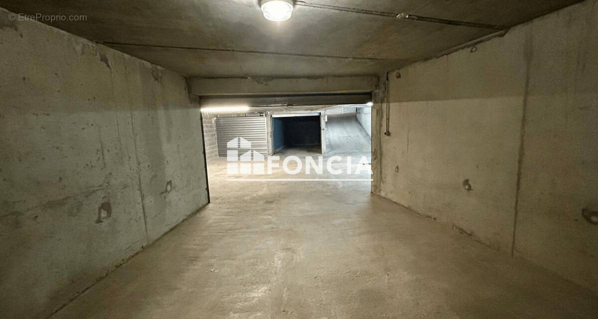 Parking à LA ROCHE-SUR-YON