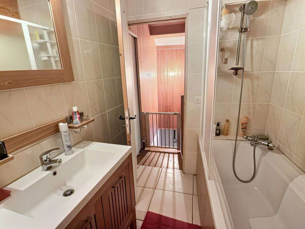 Découvrez cette opportunité d’acheter 2 appartements et d’en louer 1 - photo 17