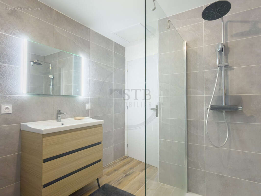 Maison 67 m² à Le Pouzin  - photo 7