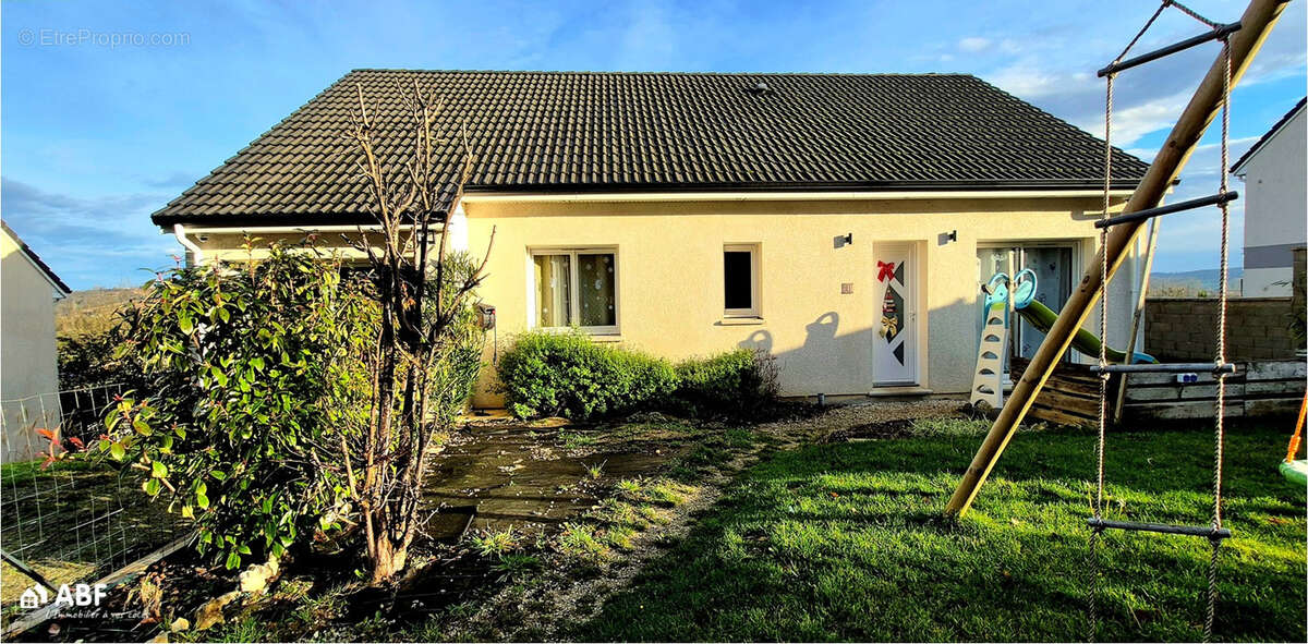 Maison à ROUXMESNIL-BOUTEILLES