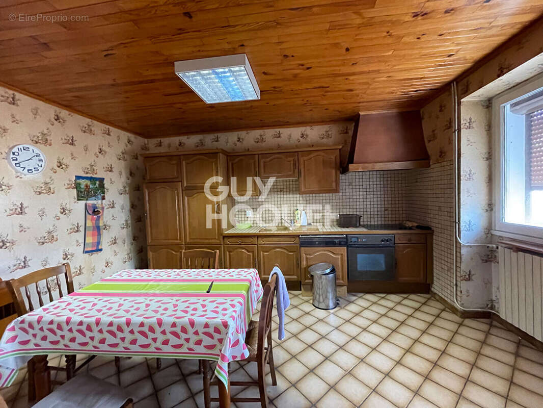 Maison à COLOMBIER-SAUGNIEU